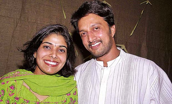 kannada star kichha sudeep,wife malayali priya radhakrishnan,apply to divers,sudeep priya daughter  ఇద్దరు తమ మనసు మార్చుకున్నారంట..! 